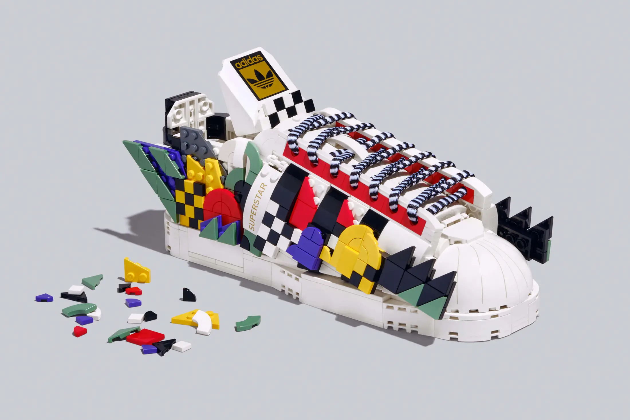 LETA X LEGO ADIDAS 02