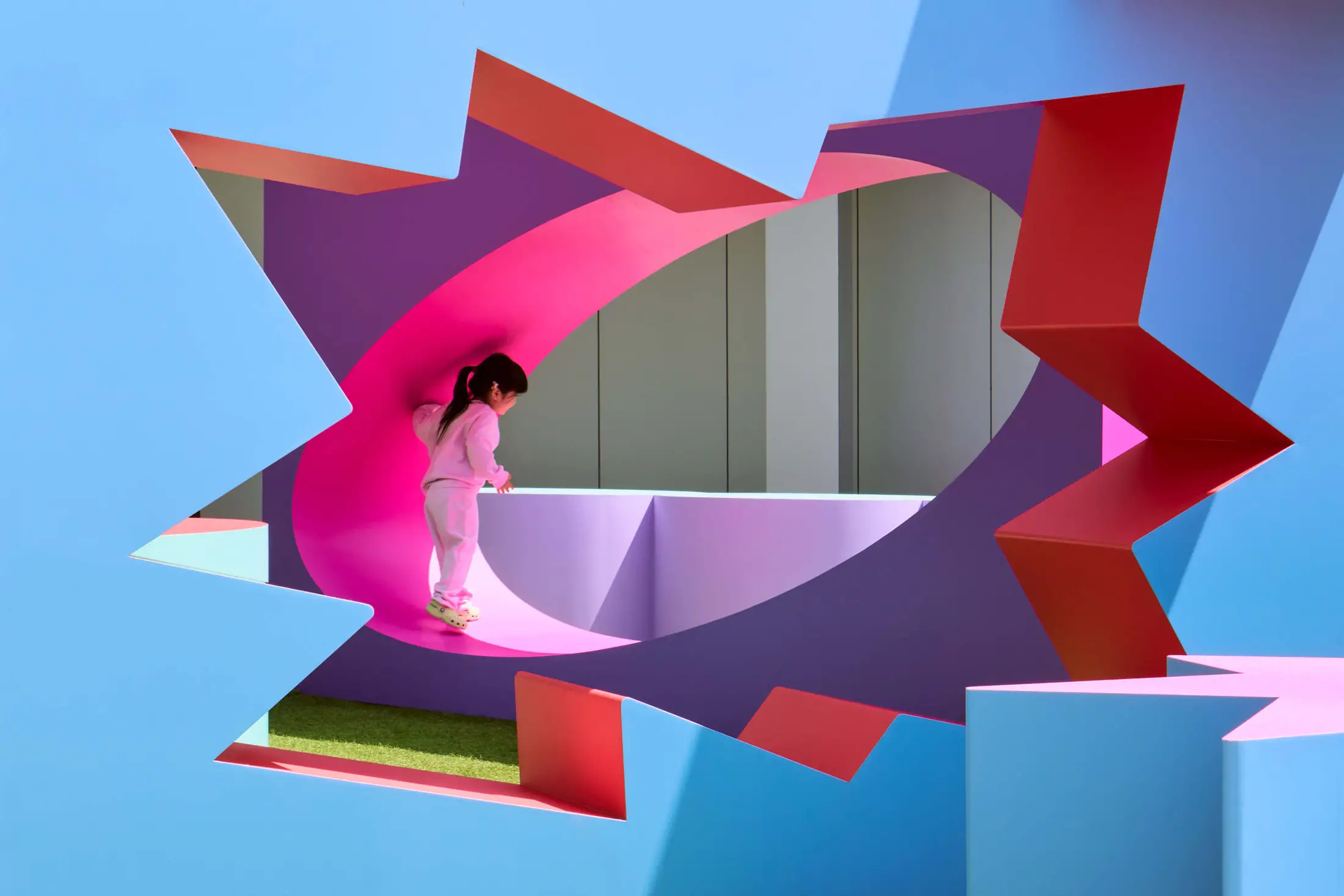 2024 FALLING INTO PLACE 9463