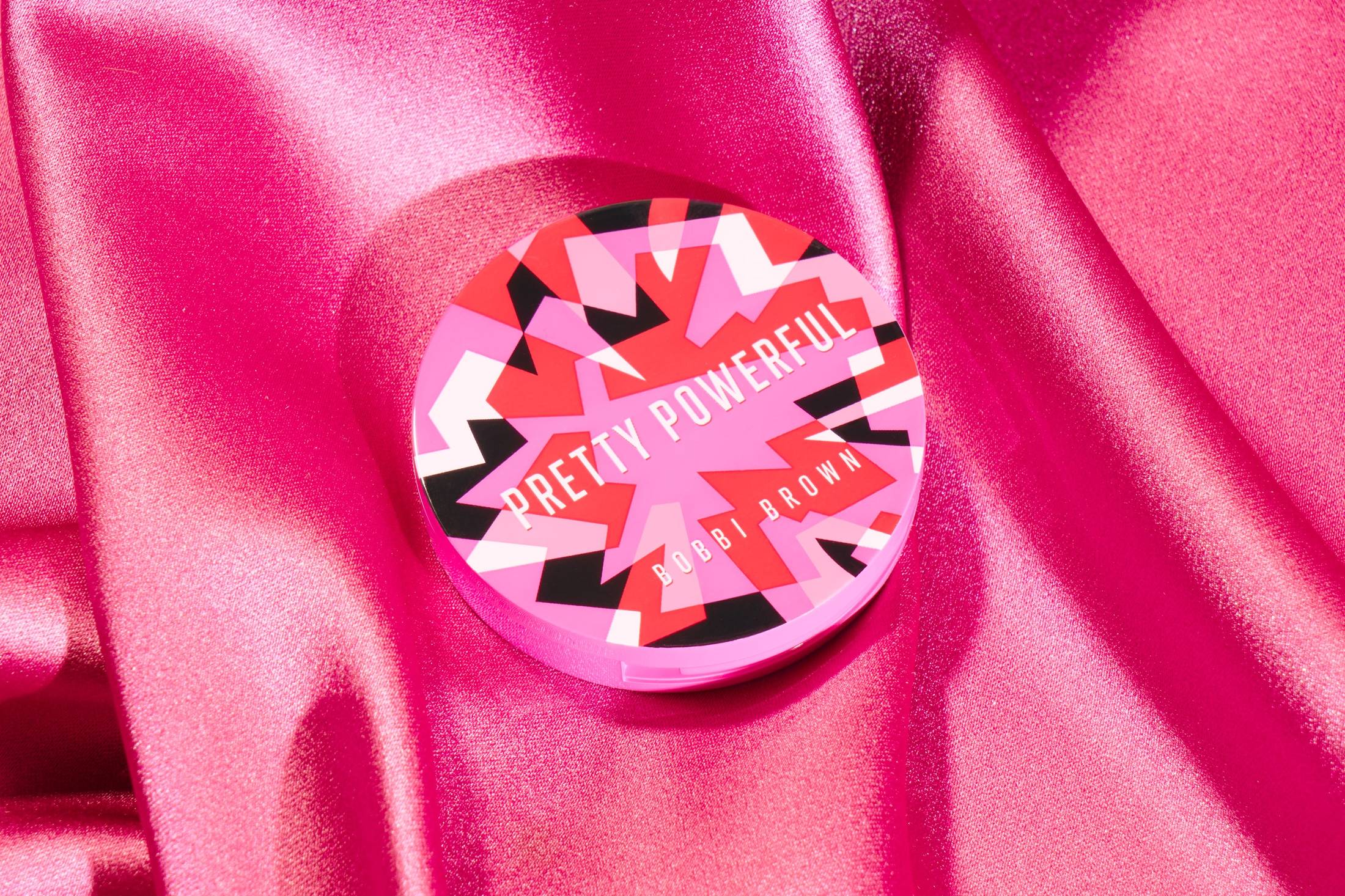 BOBBI BROWN PRETTY POWERFUL 03